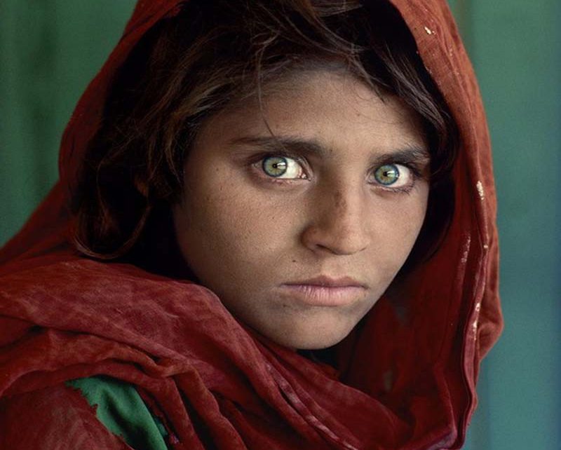 Chân dung cô gái Afghanistan (Steve McCurry)